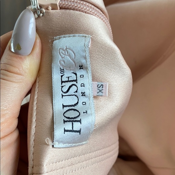 Gorgeous dress for a special occasion - Picture 6 of 8